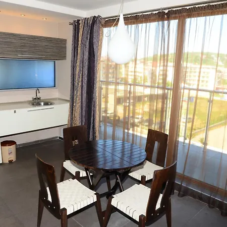 North 2* プリモルスコ